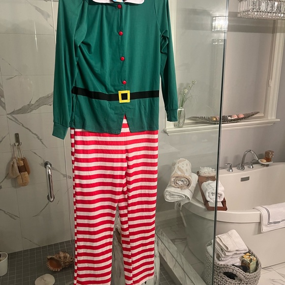 Funny ugly Christmas 🎄 PJ s women’s small one piece 🎄🎄 - Picture 8 of 17